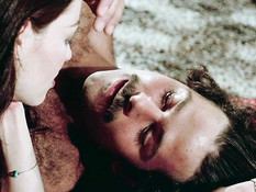 Усатый мужчина отодрал в волосатую пизду красивую сиськастую шатенку