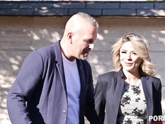 Две грудастые зрелые блондинки занялись свинг сексом с двумя мужиками