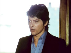 Развратная зрелая дама с большой грудью оттрахана в волосатую пизду