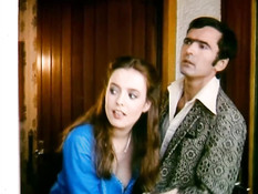 Грудастая зрелая шлюха отпердолена клиентом в анус и полита спермой