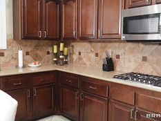 Ненасытной сиськастой зрелой брюнетке сделали двойное проникновение