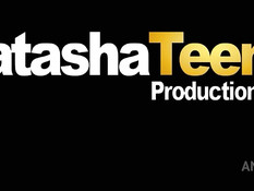 Грудастая блондинка вставляет в анус фрукты и ебётся с негром в анал