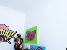 Мужик с бородой отымел в смазанный анус татуированную сисястую девку