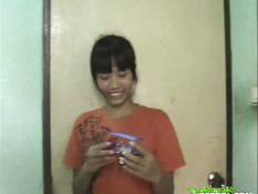 Белый турист отодрал раком и забрызгал спермой худую азиатскую шлюху