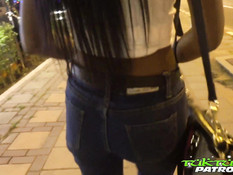 Секс турист отодрал в отеле молодую татуированную грудастую азиатку