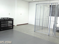 Привязанную молодую русскую блондинку оттрахали вибратором и подоили