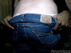 Лысый мулат отодрал зрелую блондинку и заполнил спермой её влагалище