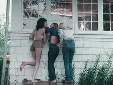 Бородатый фермер отымел грудастую жену брюнетку в миссионерской позе