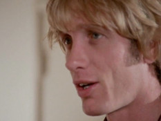 Любовница со светлыми волосами оттрахана мужчиной в волосатую письку