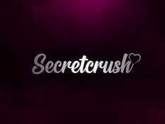 Сиськастая светловолосая красотка примеряет эротическое нижнее бельё