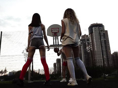 Two Girls, Double The Fun / Две девушки, двойное удовольствие