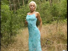 Betty Bi licked in the woods